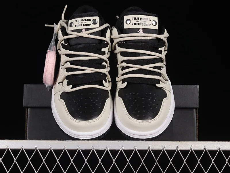 All categories Air Jordan Jordan series basketball shoes Air Jordan 1 Low Z version Air Jordan 1 Low AJ1 Joe 1 customized version Vibe flavor deconstruction Sports culture basketball shoes 553558-062